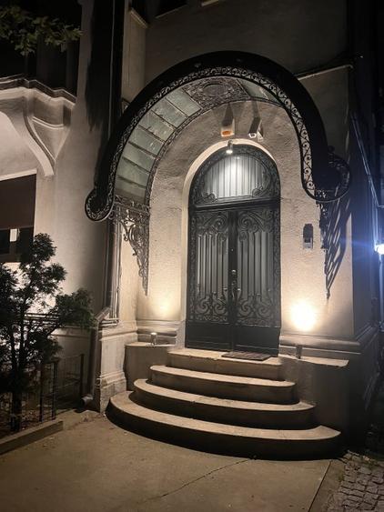 Strada Belgrad, Capitale, Proprietate Reprezentativa in Vila, 220 mp