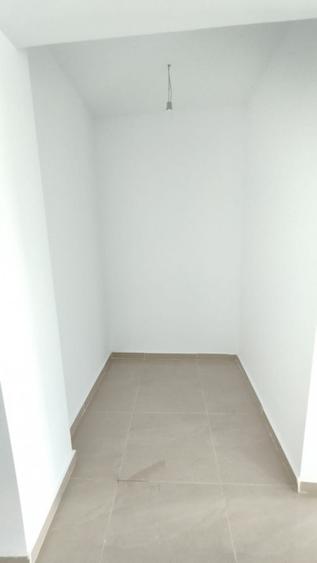 APARTAMENT 2 CAMERE, DECOMANDAT, BLOC NOU, ETAJ INTERMEDIAR