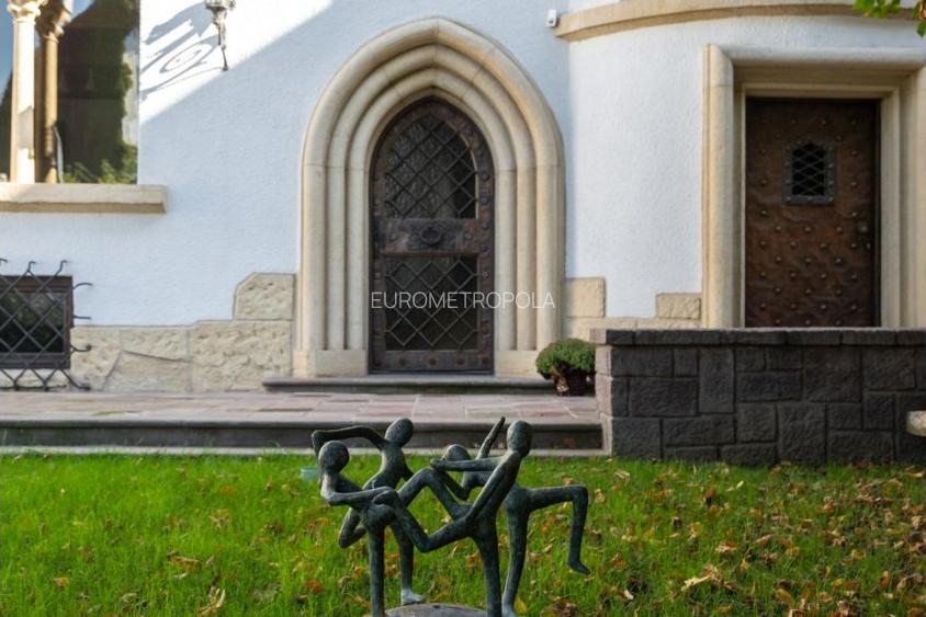Vila exclusivistă în zona Dacia - 20