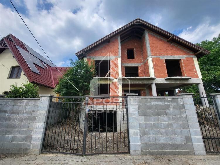 Casa individuala de vanzare, 10 camere, teren 1.100 mp, Freidorf