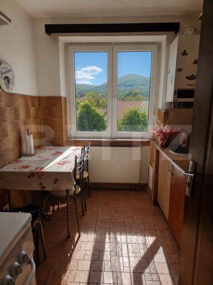 Apartament 3 camere ZONĂ ULTRACENTRALĂ +LOC DE PARCARE