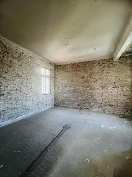 Cladire renovabila pretabila Hotel, Azil, Scoala, ApartHotel, sau Rezidentiala