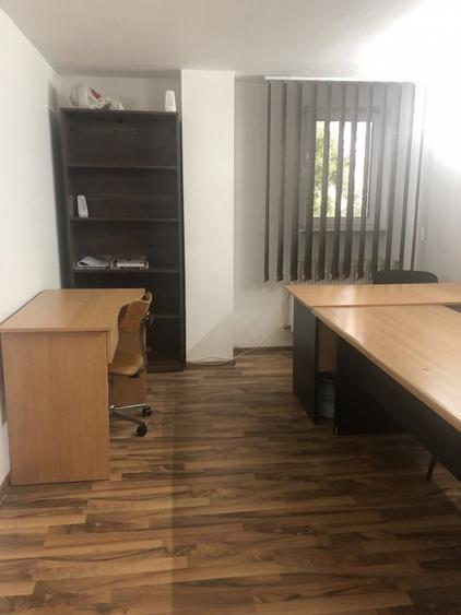 Ofer inchiriere birou 22 mp, central, 175 euro cu utilitati incluse