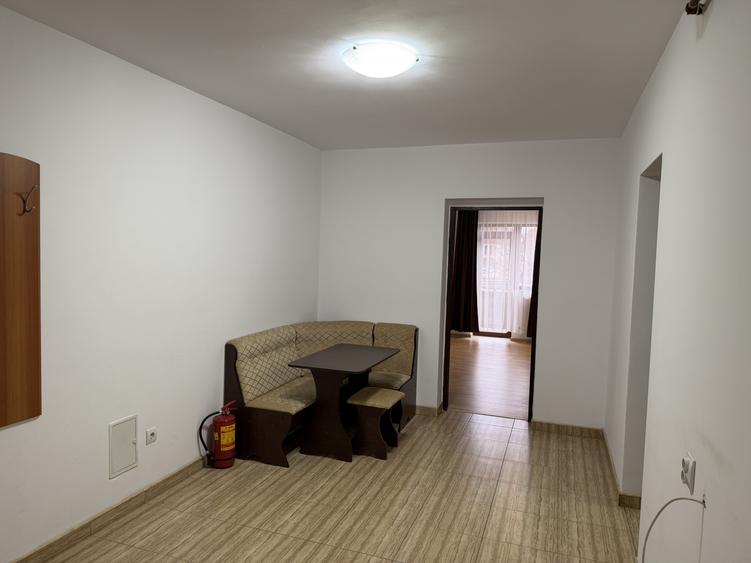 Ap 2 camere cu doua baii se ofera factura,sala sport
