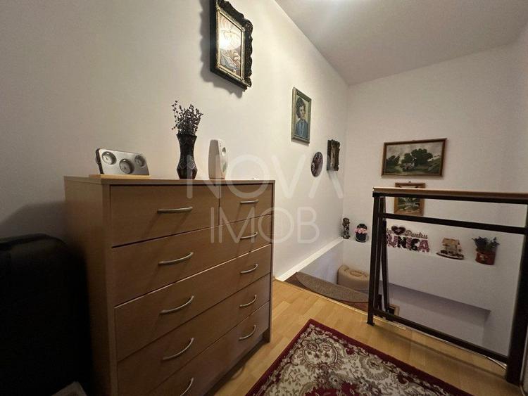 Apartament 3 camere mobilat-utilat - Str. Semaforului