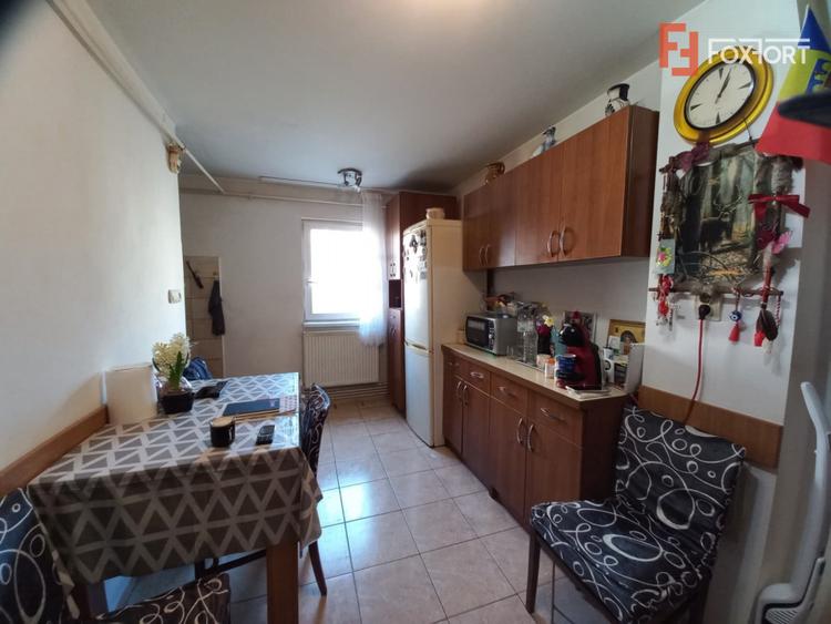 Apartament cu 3 camere de vanzare in Timisoara, zona Lipovei