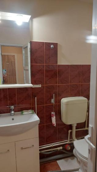 2 cam decom metrou Dristor, et.2/10, de închiriat 500 Eur mobilat, proprietar