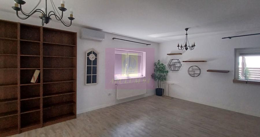 Casă 2019, P+1+pod, renovată, curte amenajată, aproape de pădure