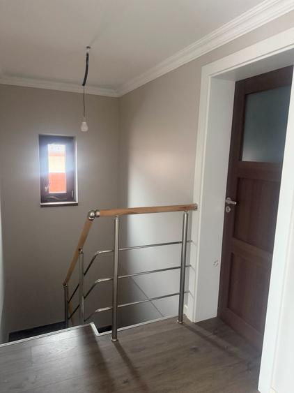 Casa deosebita 280 mp utili, 2000 mp teren, zona Podari (schimb cu apartament )