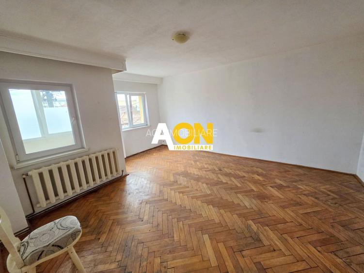 Apartament 2 camere, etaj 1, decomandat, 57 mp utili, 2 balcoane, boxa - 2
