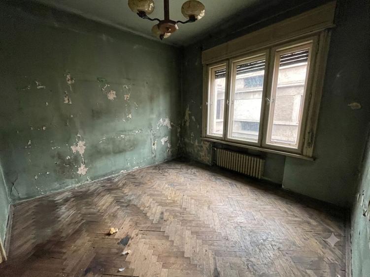 Armeneasca - Mantuleasa 5 camere 118 mp utili liber