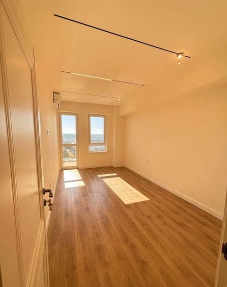 Apartament cu 3 camere de vanzare tip penthouse, Valea Lupului