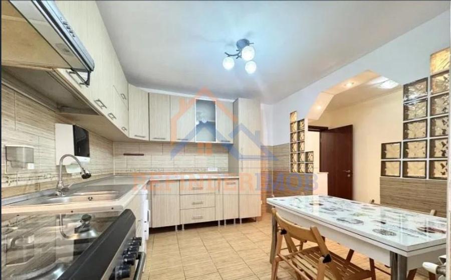 Apartament 3 camere Rahova