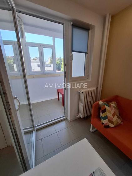 STUDIO- OBOR, BLOC REABILITAT, DORMITOR SEPARAT, MODERN - 7