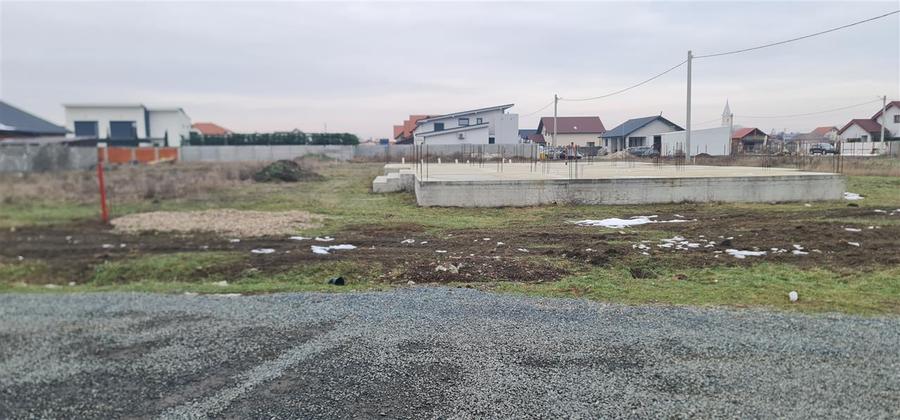 Teren -Fundatie pt. Casa noua Parter 228mp in constructie -Livada