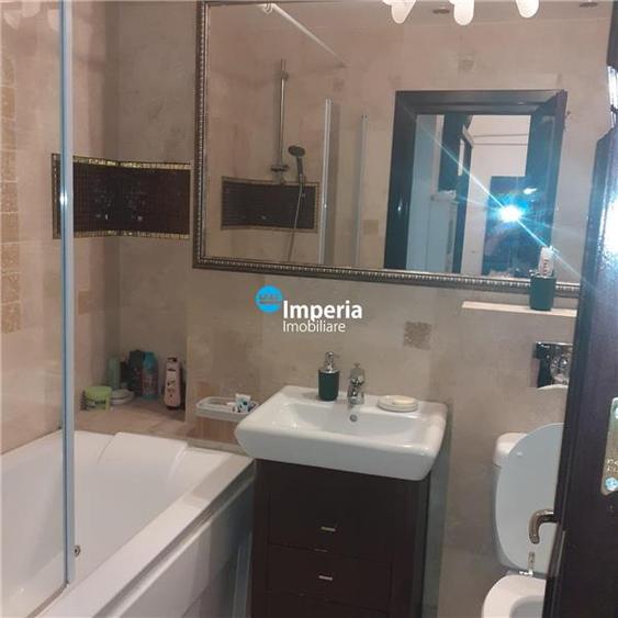 Apartament 2 cam, decomandat, de vanzare in zona Copou - Exclusiv