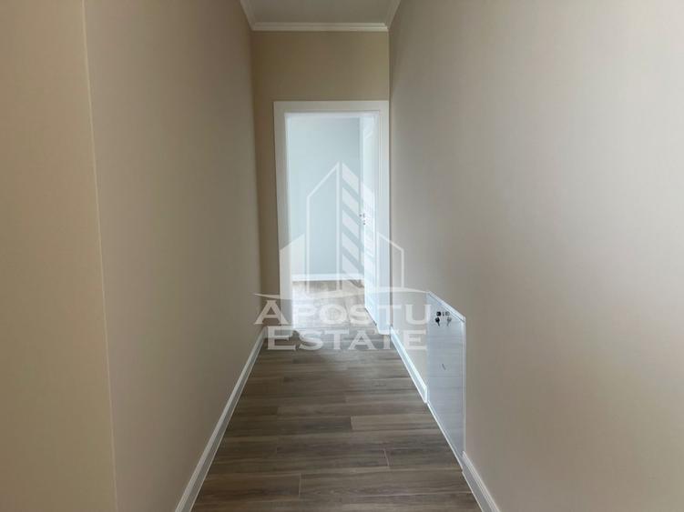 Duplex de vanzare cu 4 camere, P+E, in Covaci