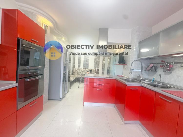 Apartament Spațios Tip Penthouse, în Inima Orașului – Gata de Mutare!