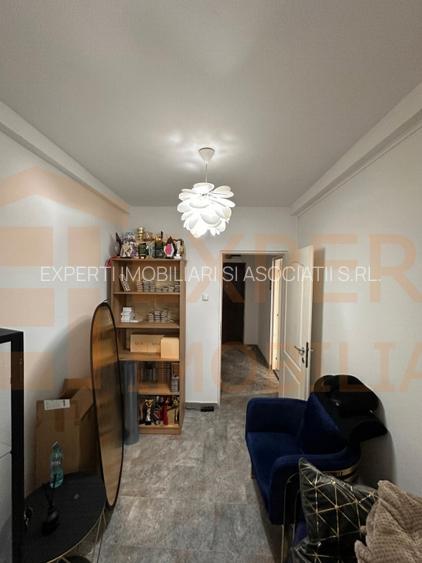 Apartament 2 camere de vanzare, Centru - 4
