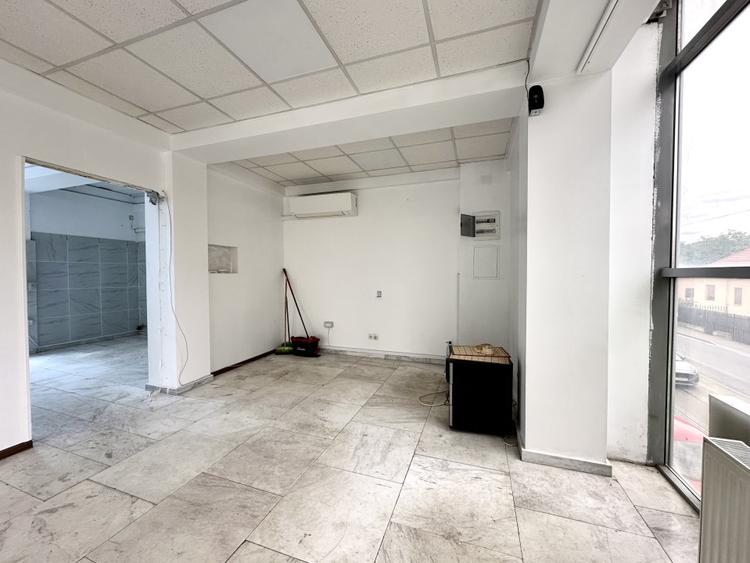 Spatiu comercial de inchiriat, 60 mp utili - zona Modern