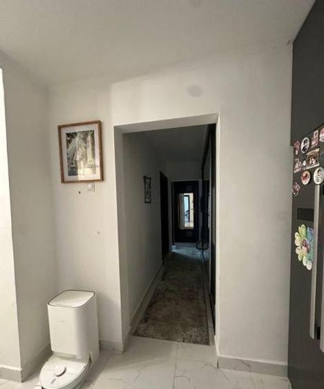 Basarabia-strada Cernauti-apartament 3 camere -centrala termica