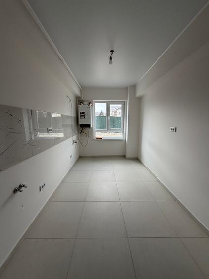 Apartament cu 2 camere decomandat plus gradina de vanzare, Valea Lupului