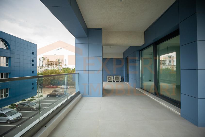 EXCLUSIVITATE Apartament PREMIUM CU VEDERE FRONTALĂ LA MARE – FALEZA NORD