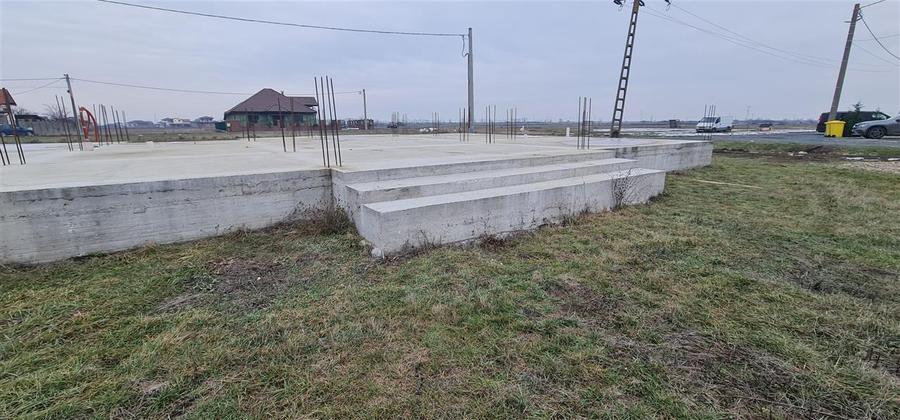 Teren -Fundatie pt. Casa noua Parter 228mp in constructie -Livada