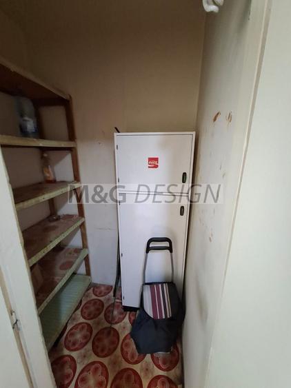 Etaj 2,  str Aries -Spitalul Judetean 3 camere