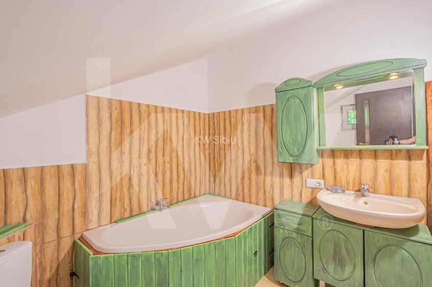 Casa cu priveliste spectaculoasa Tocile Sibiu - 24