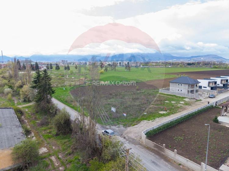 Oportunitate- Teren intravilan Sânpetru -529mp lângă asfalt, utilități - 5