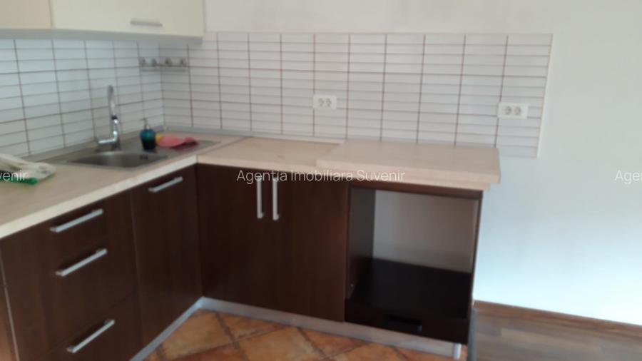 De inchiriat 2 camere , 1/4 ,Stefan cel Mare ( Circ ),  nemobilat, 450 E/luna. - 6