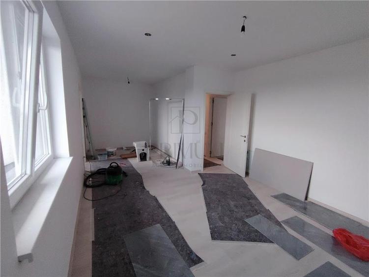DUPLEX LA ASFALT - APROAPE DE CENTURA - 2 DORMITOARE MATRIMONIALE