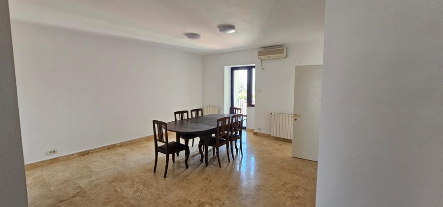 Penthouse inchiriere - Polona- Eminescu
