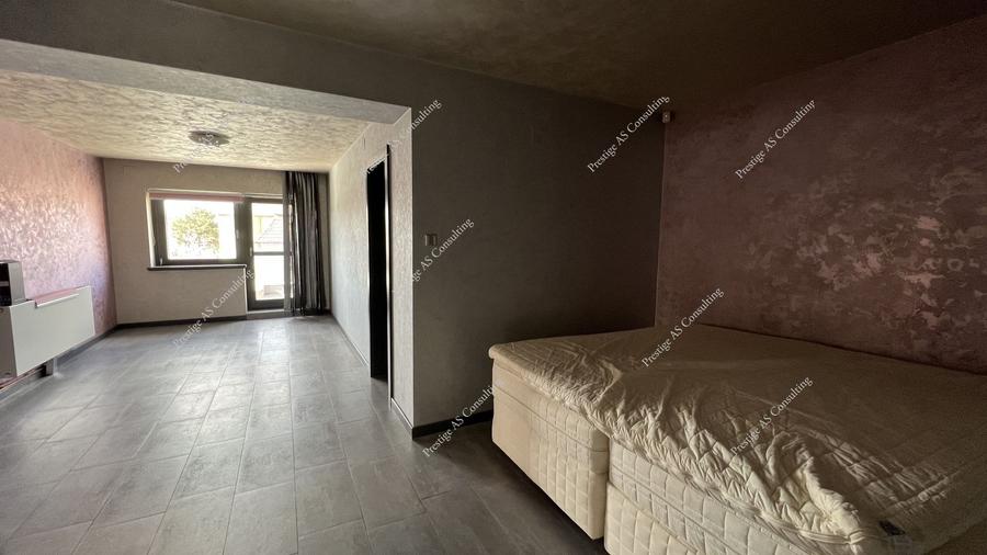 Cladire 7 Incaperi 5 Grupuri Sanitare| 1056mp Teren | Calea Lipovei