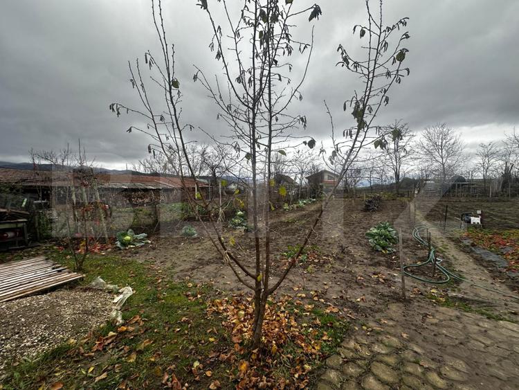 Casa individuala cu 4 camere si teren 640mp,Vintul de jos