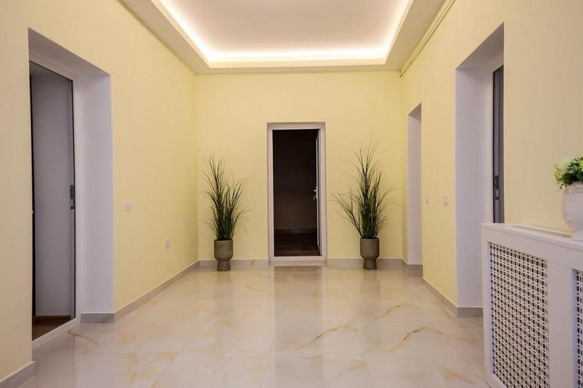 OFERTA MEDEEA CASA CARAMIDA CU 4 CAMERE 367 MP PRET 220000 EURO