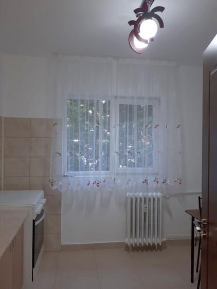 Inchiriere 2 camere - Metrou Stefan cel Mare