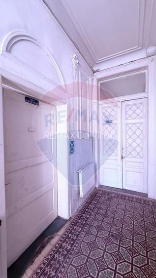Clădire multifuncțională / Hotel/ Spital/ Renovare in curs - 5