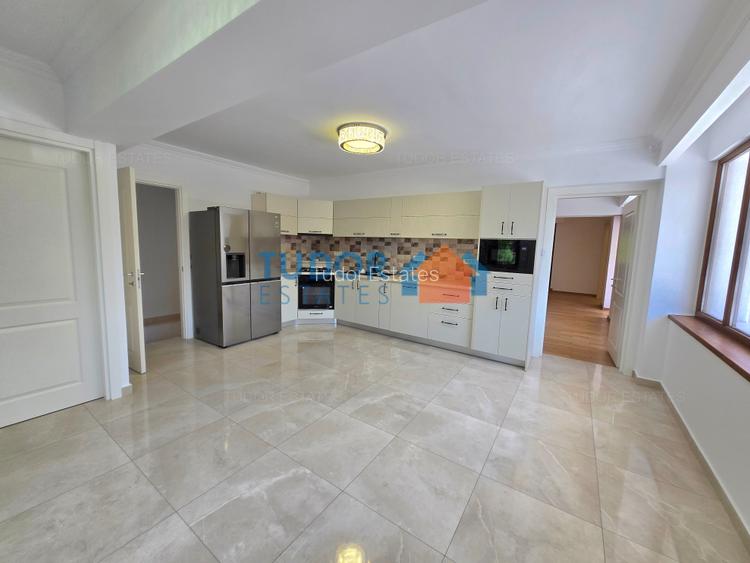 Fully Renovated Family Villa with 3 Bedrooms and 1,000 sqm Garden - 5