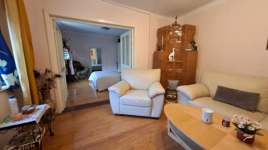 Casa 3 camere - constructie mixta + teren 200 mp (deschidere 8 ml )