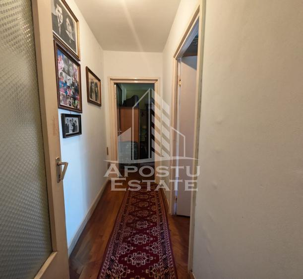 Apartament cu 4 camere de vanzare , Zona Dacia ,Timisoara