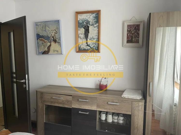 Apartament cu 3 camere/ semi-decomandat/ 70 mp/ zona Zimbru