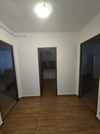 Apartament 2 camere renovat, 65 mp, cu pod mansardabil, Centru!