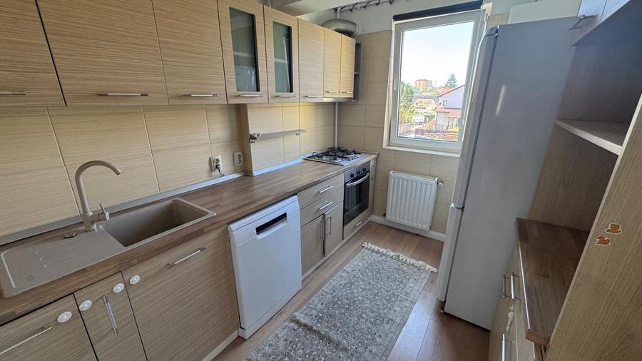 Apartament 3 camere decomandat, 71 mp, et2/4 - Turnisor, Sibiu