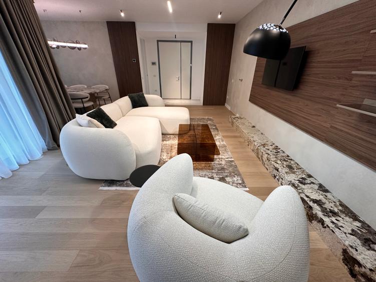 Kiseleff 4 camere finisat super Lux