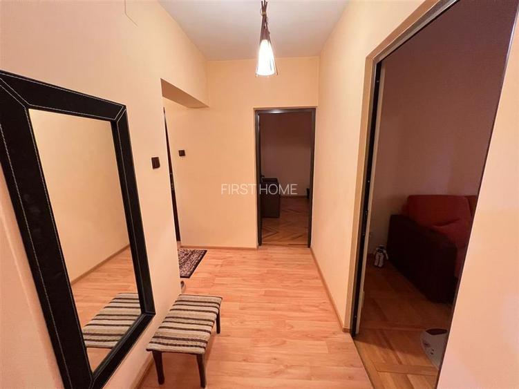 Apartament 3 camere, ultracentral, etaj 9, renovat ,mobilata si utilat
