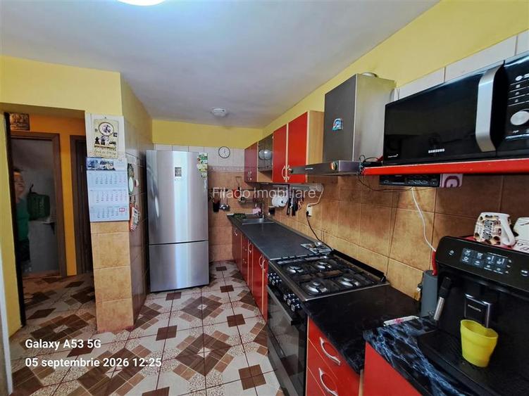Casa individuala S+P+1+Garaj in Tunari - 10