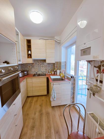 3 camere cu terasa si vedere superba in Cismigiu– str Brezoianu centrala proprie