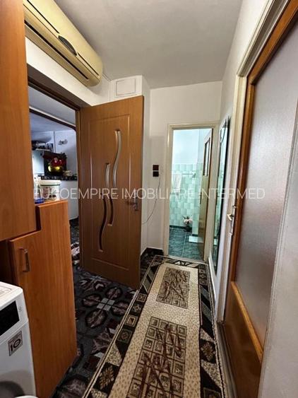 Apartament 3 camere decomandate zona Tomis Nord - 5